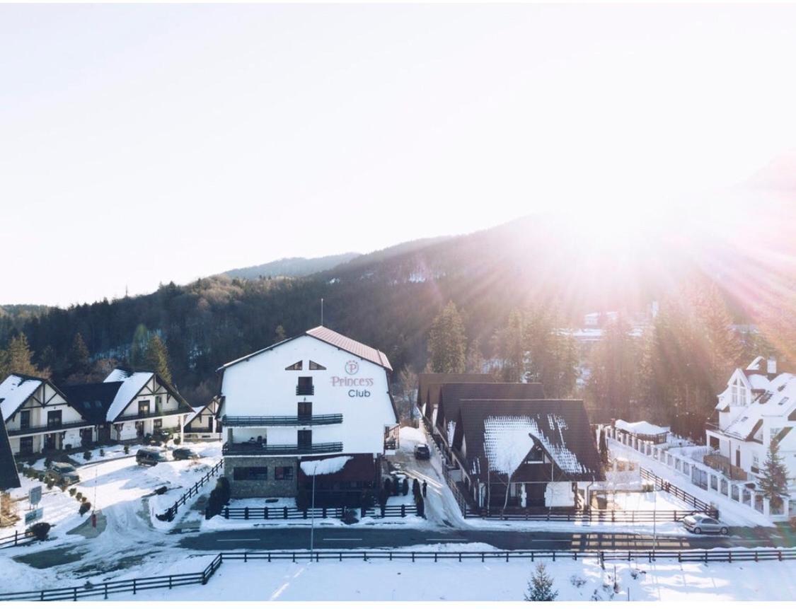 Princess Butique Poiana Brasov Exteriör bild